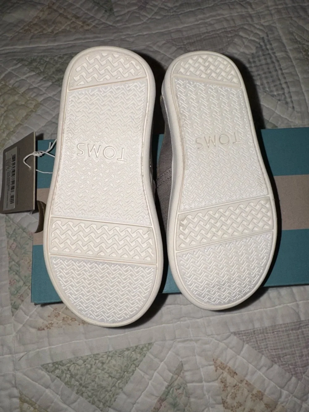 TOMS Tiny Alpargata Slip-On Shoes Gray Organic Cotton Size 8 Toddler NWT